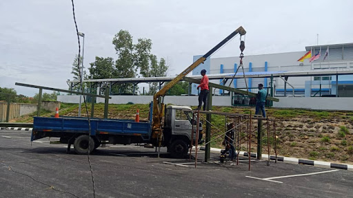 Lorry & JCB Garden