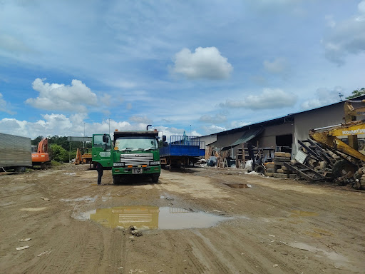 YUN EE TRANSPORTATION SDN BHD